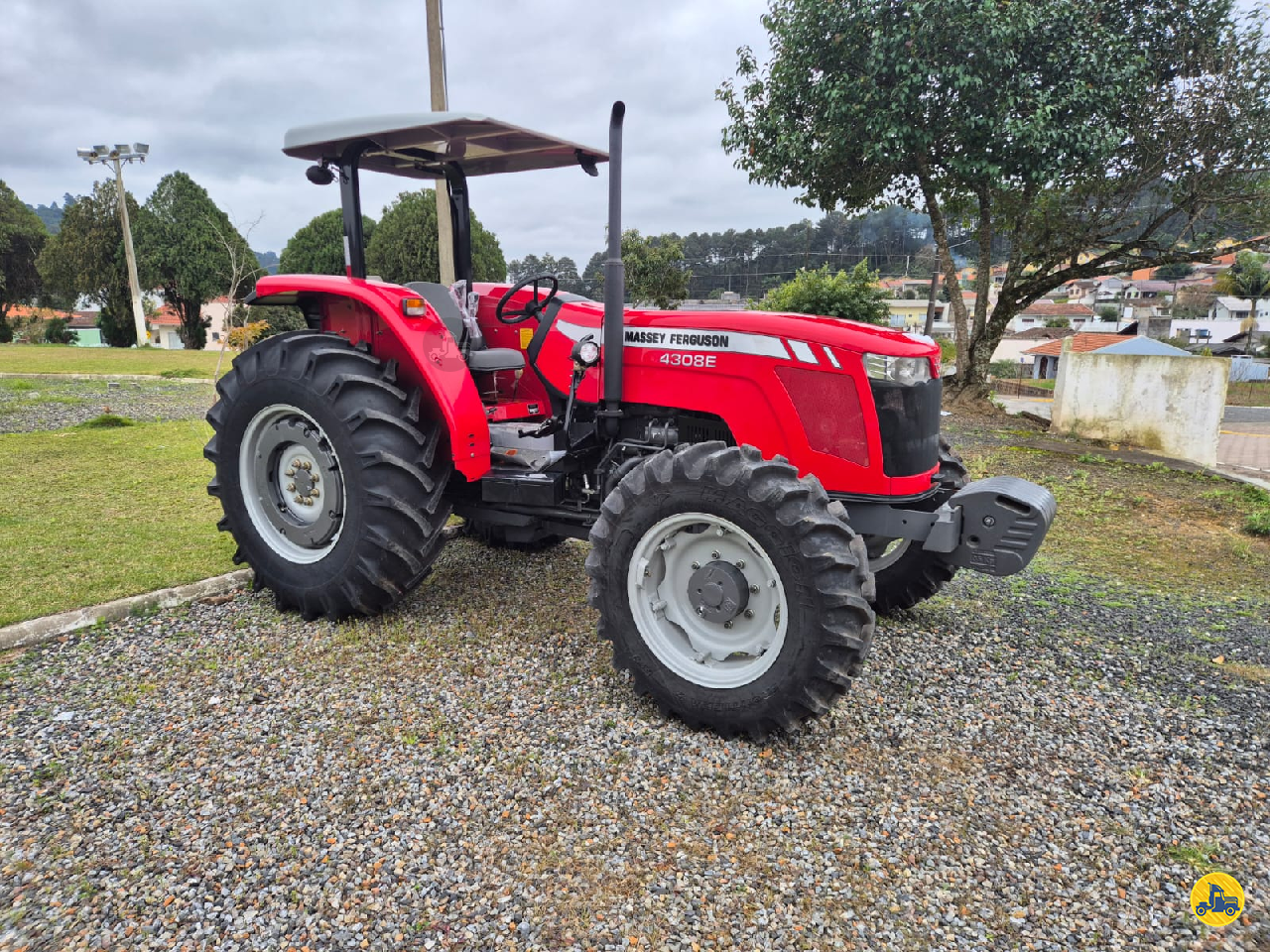 TRATOR MASSEY FERGUSON MF 4307 Tração 4x4 Rodomaya Transportes ITUPORANGA SANTA CATARINA SC